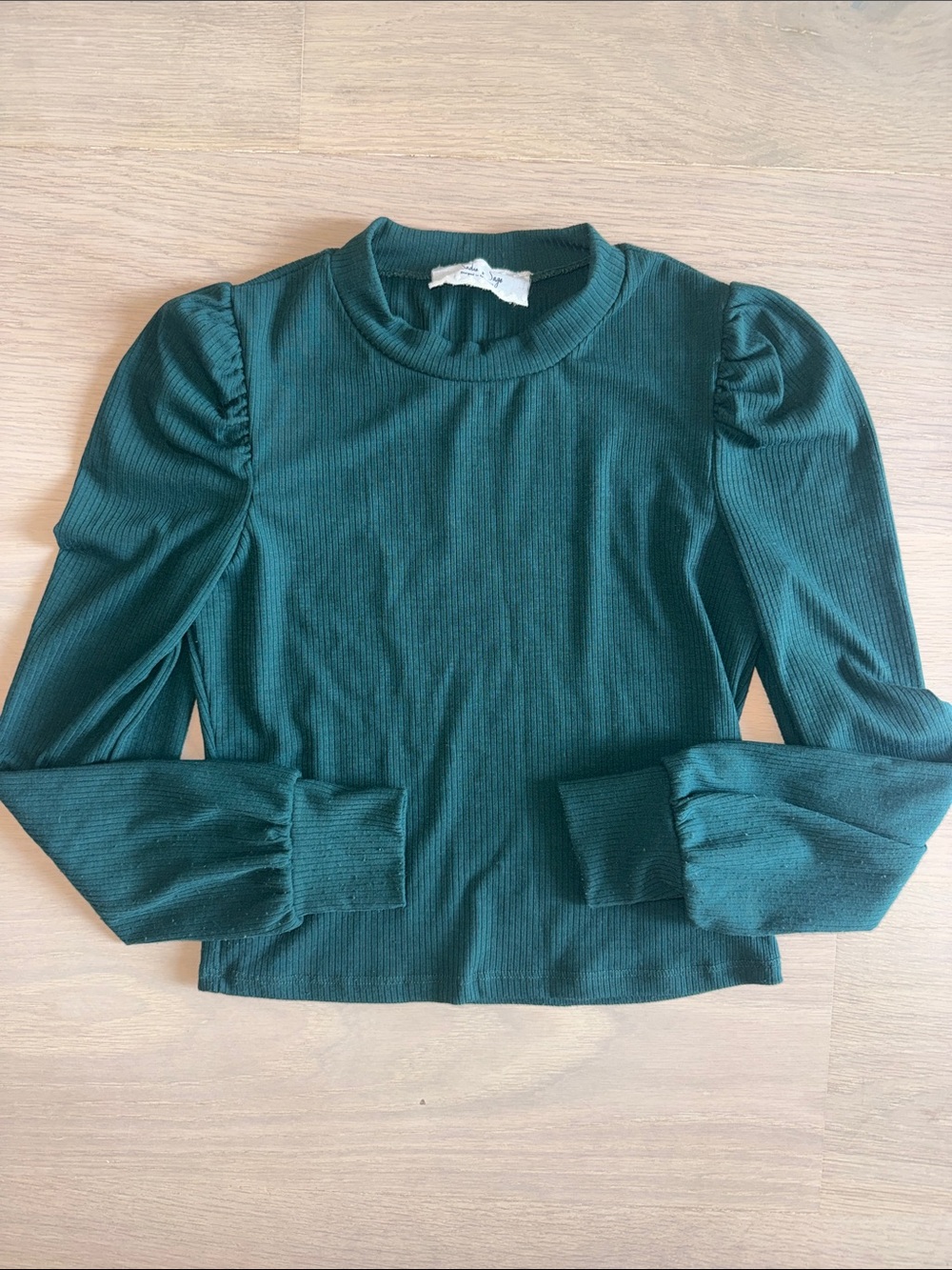 Sadie & Sage Dark Green Ribbed Puff-Sleeve Long Sleeve Tee